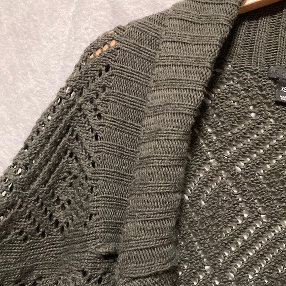 H&M Acrylic Open Knit/Crochet Shrug/Cardigan X-Small/Small - Picture 3 of 13